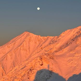月とモルゲン大山のコラボ
なんてロマンチックな✨