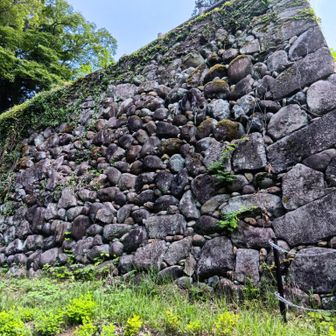 これは城址かな？