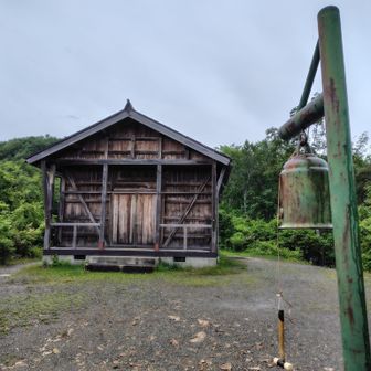 遙拝堂避難小屋