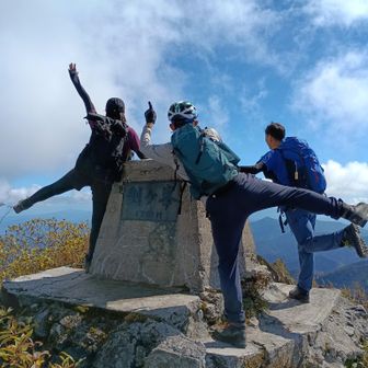 ヤッター！遂に来た来た中国最高峰🗻