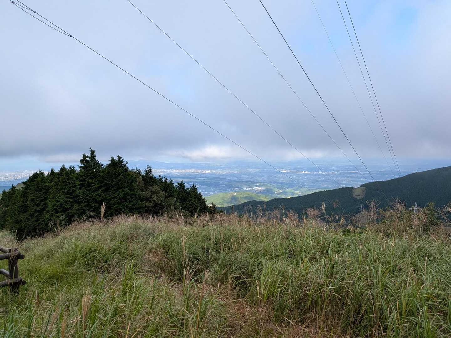 少し晴れて来ました