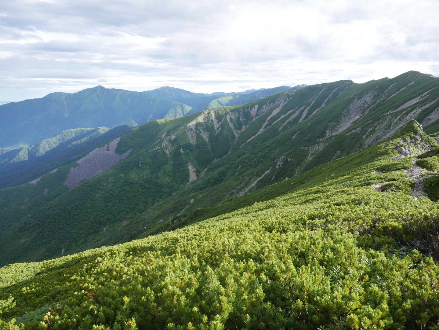 笠新道登山口-笠ヶ岳・双六岳・わさび平 登山道入口-新穂高 縦走コースの写真