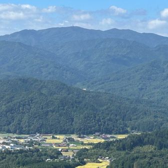 今日の【猪臥山（IBUSEYAMA）標高1,519m】です