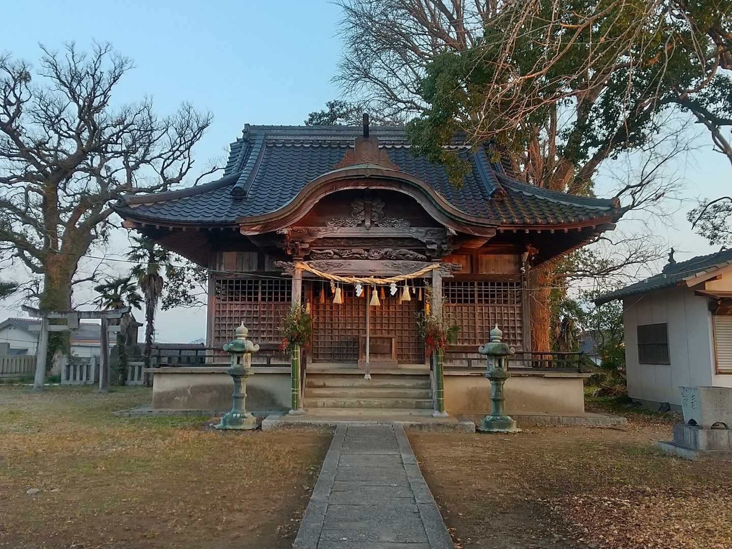 朝日の八旗山