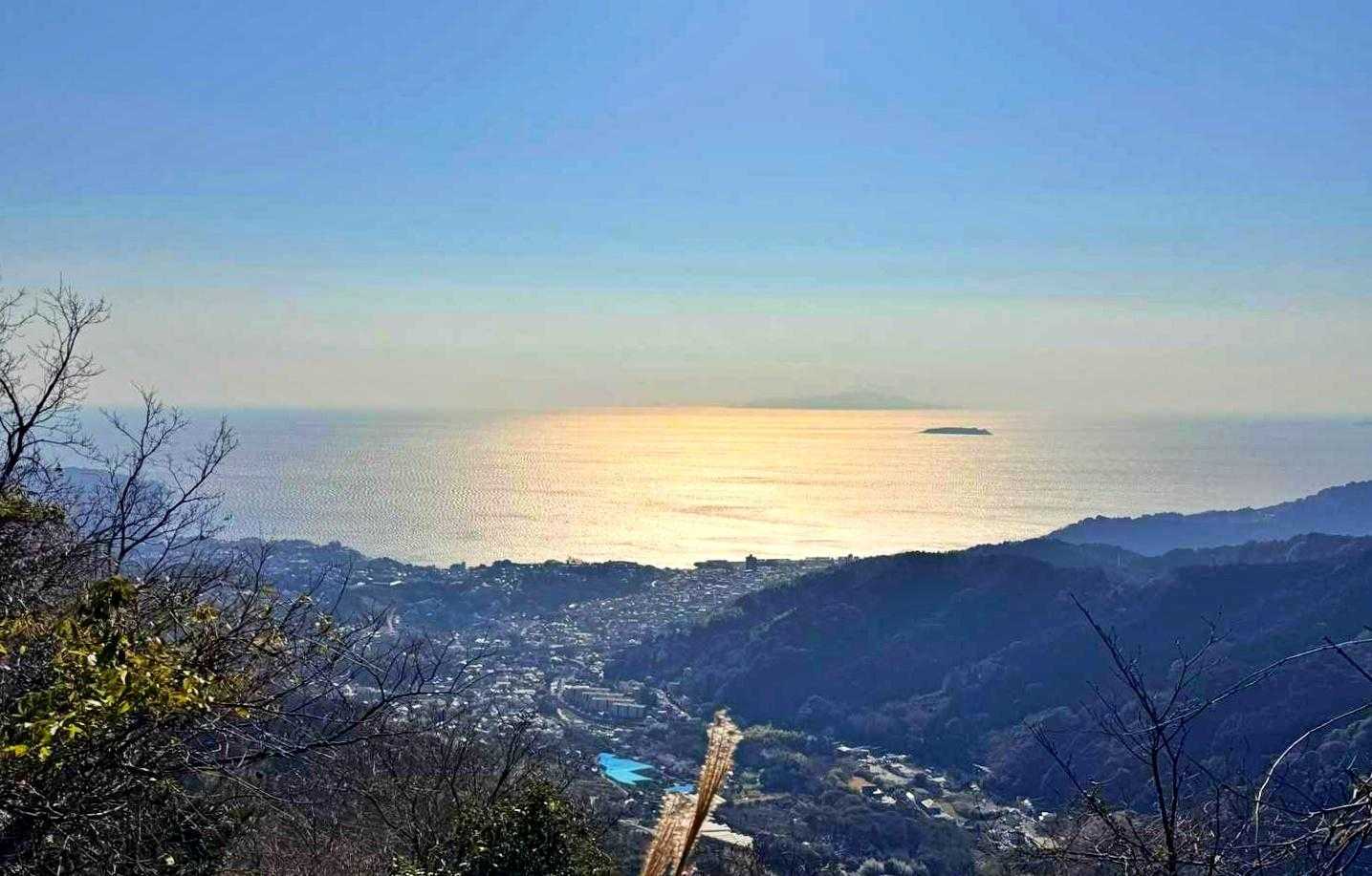「幕山（まくやま）」から銀幕の相模湾 / kazuさんの箱根山・神山の活動データ | YAMAP / ヤマップ