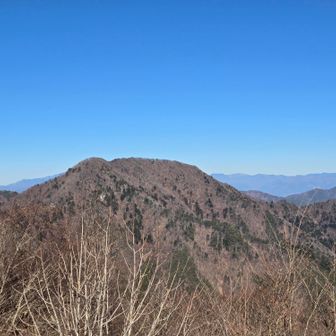 三方分山。あそこから来た