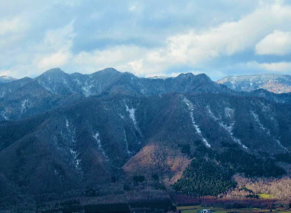 銀嶺山・ハッタオマナイ岳ズーム📸