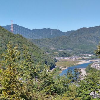 山頂付近から長良川