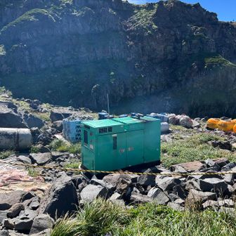 発電機は流石にヘリだよね？
御室小屋付近も大変賑わっていて、一服（電子）に困る
人込みから離れて一服