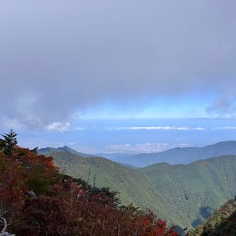 ガスが晴れ始めた。
