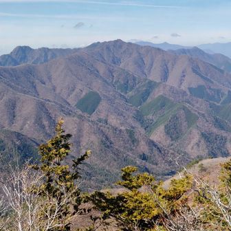 アルプスの少し左には節刀ヶ岳
