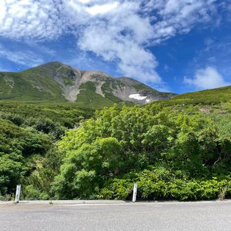 剣ヶ峰の山頂付近が見えてきました。