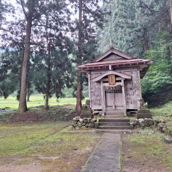 珍しくすごく人が少ない鳥坂神社