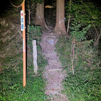 かなり熱中症気味のバテバテで本日のラスボスへ
喉が渇くけど身体が水分を受け付けない
吐き気、胸苦しさ、耳もおかしい、俺は弱い🥲