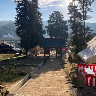 下山した神社では今日が祭りみたいでした