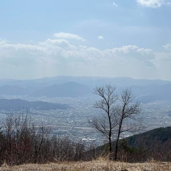 安定の山頂からの上田市内