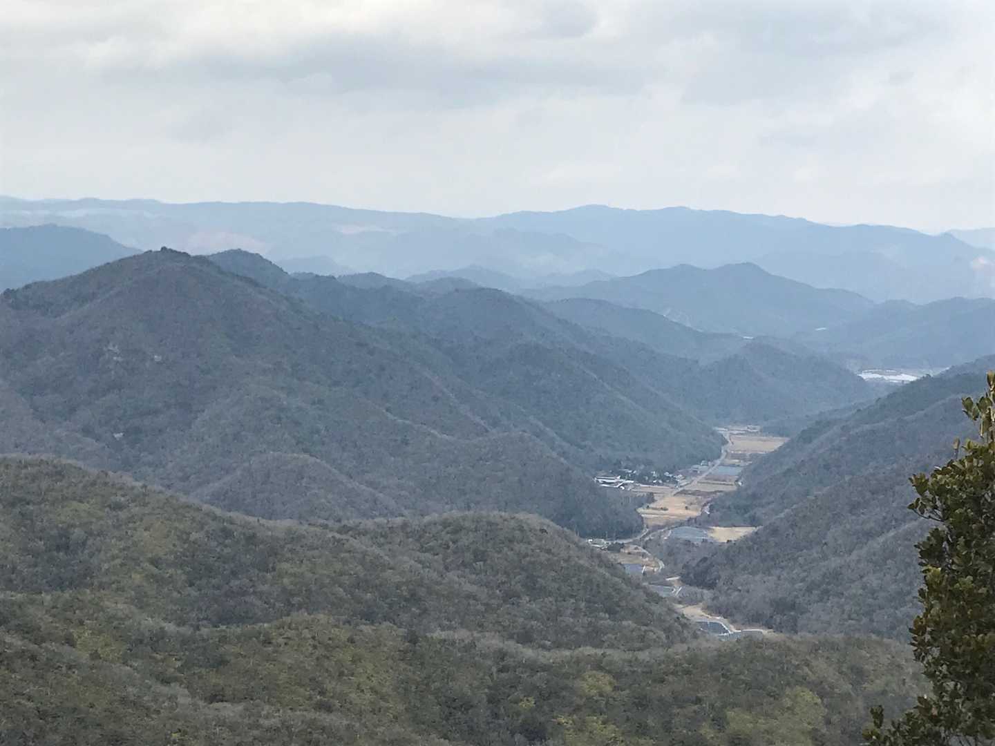 百聞岳の写真
