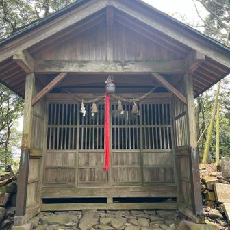 下宮、中宮、上宮とお詣りさせていただきました。