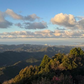 遠くは四国方面