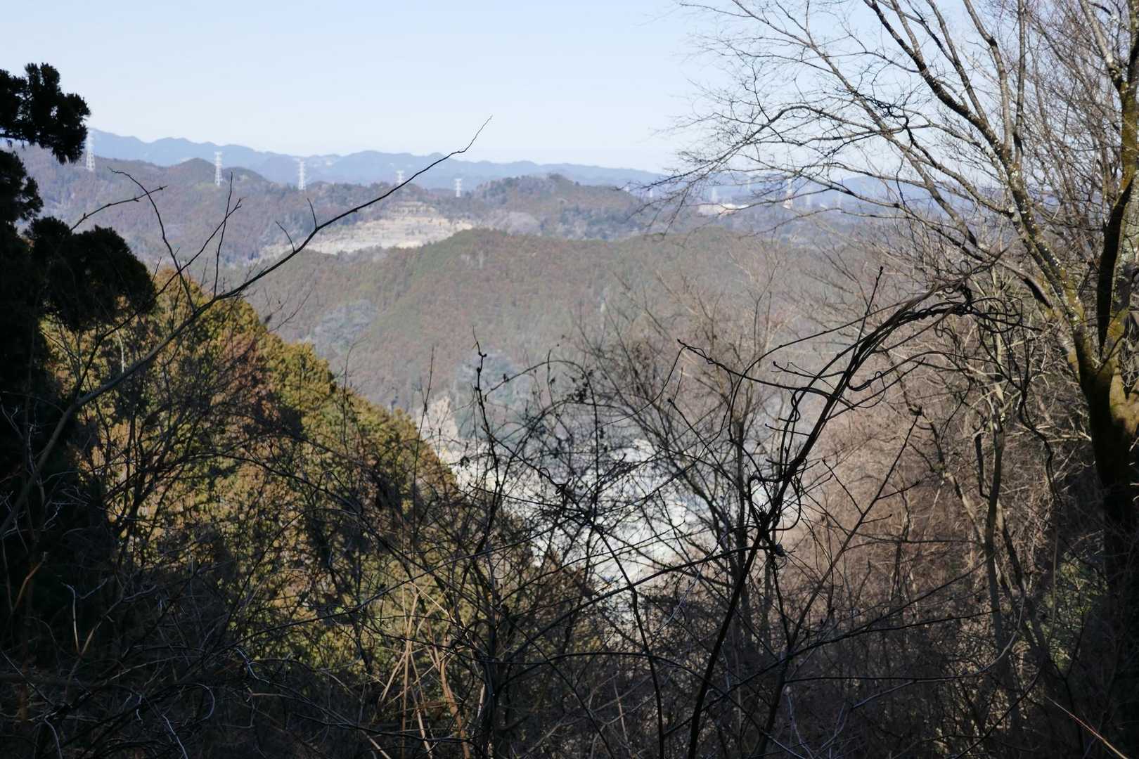 山頂からは北側が開けています。