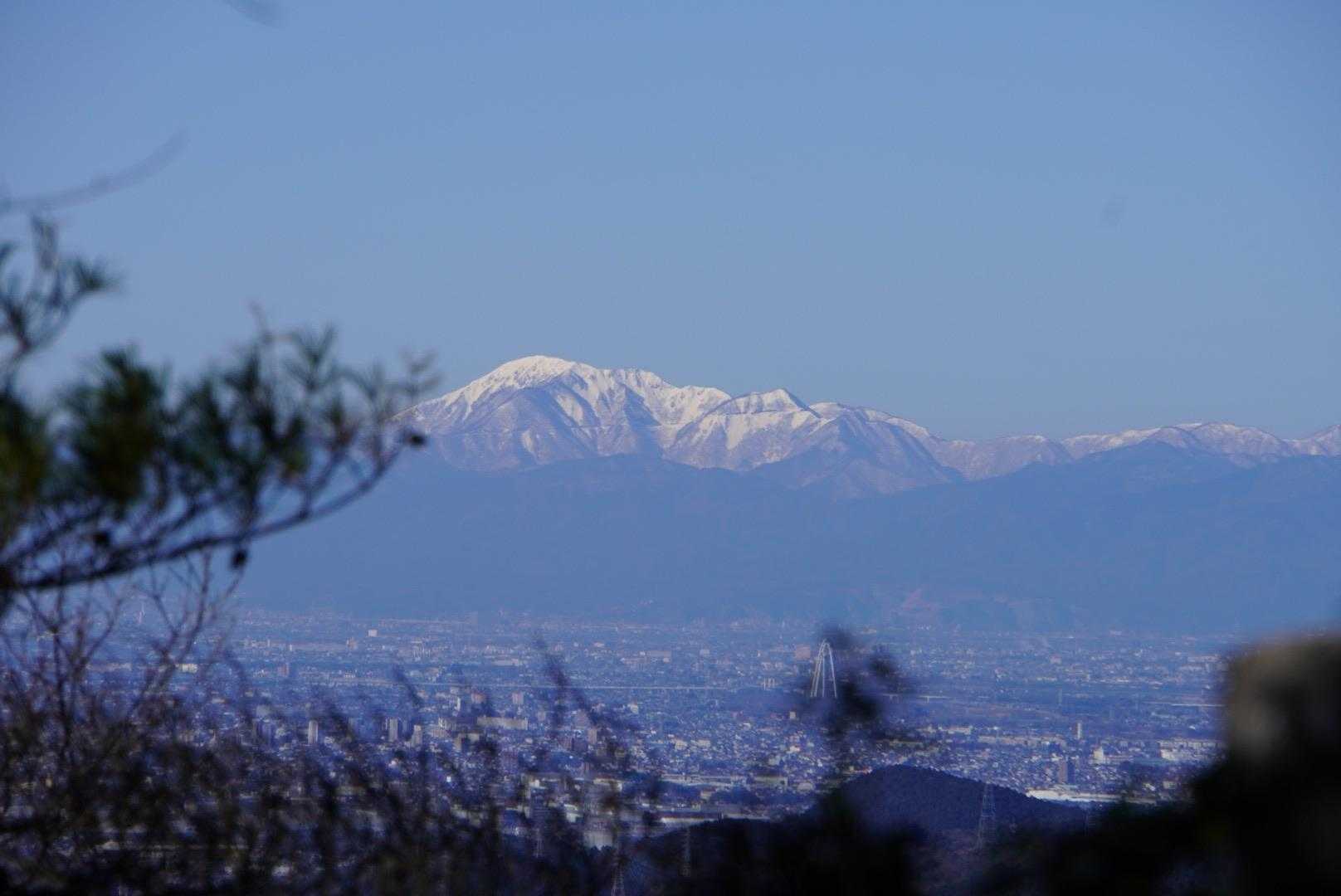 大谷山山頂から伊吹山🏔️