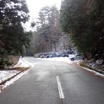 げっざ〜ん
駐車場は満車🈵