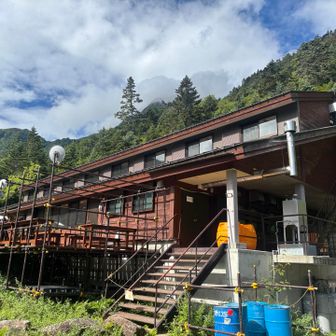 白根御池小屋