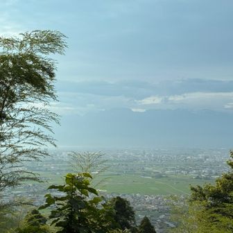のぞみの丘から剱岳