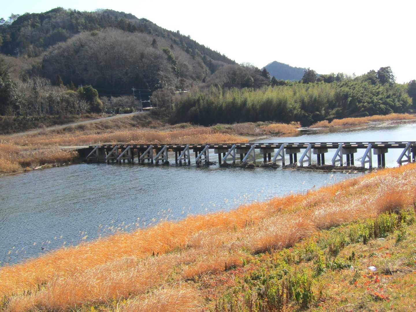 平山橋が見えてきた