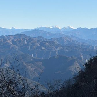 南アルプスが真っ白です