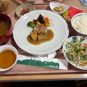 横尾山荘の夕食
