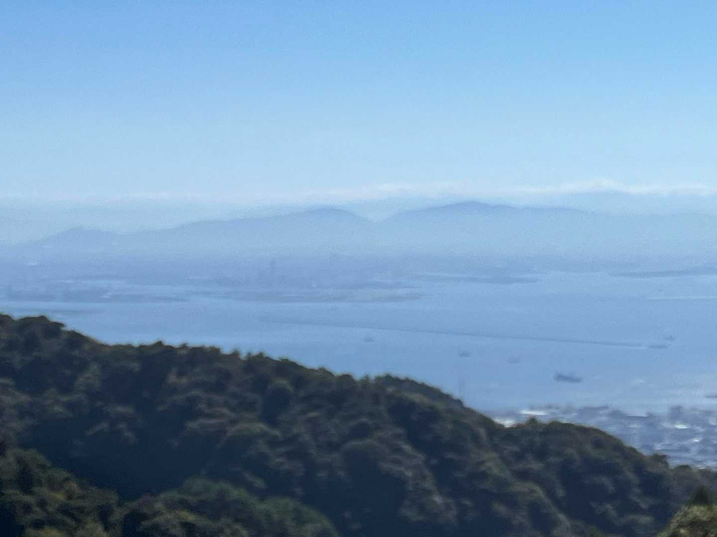 今日も二上山、葛城山、金剛山が見えてます✨