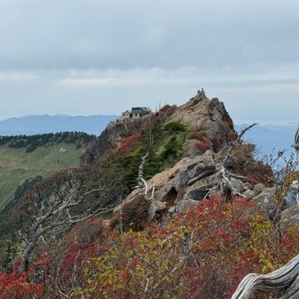 南尖鋒方面から　天狗岳と弥山