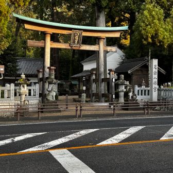 宮町🅿️前にある足助八幡宮です