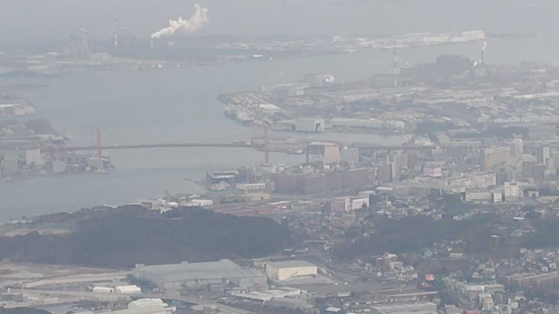 突然真っ白け📷️
爆風に煽られながら🌪️　気温11℃