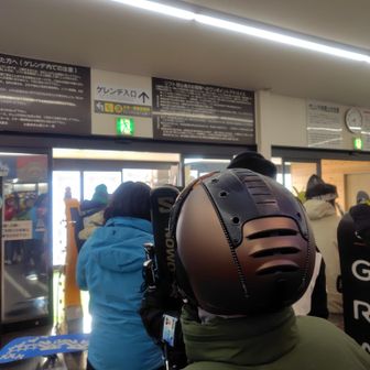 ゲレンデが開くの待ちきれなかったです