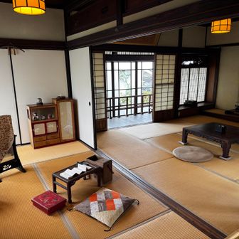 隠宅。