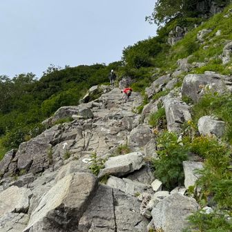 長い鎖場、この後梯子