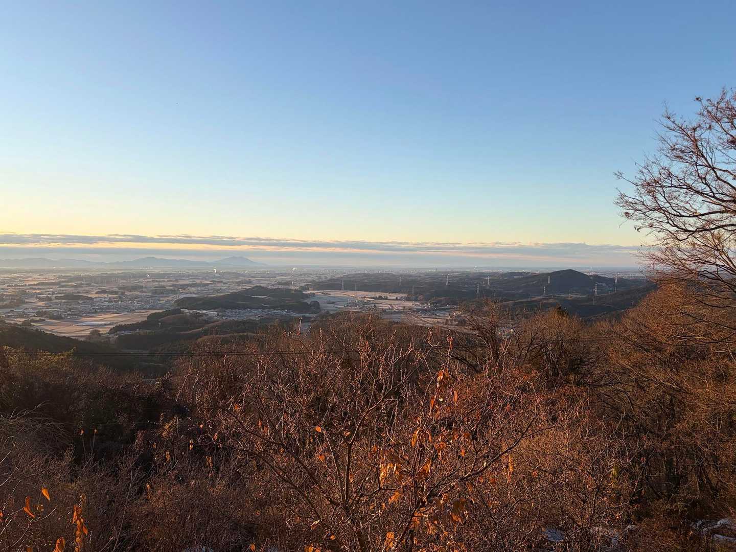 羽黒山 往復 | 歴史香る杉並木の参道と、雄大な関東平野を見渡す山頂の写真