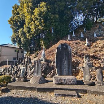 相生山山頂はこの上だけど、ちょっと立ち入りにくい雰囲気（ここでピークカウント可能）