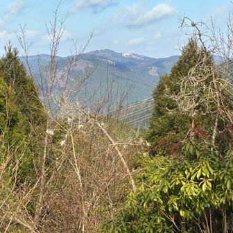 北側に展望あり。休憩可能です。