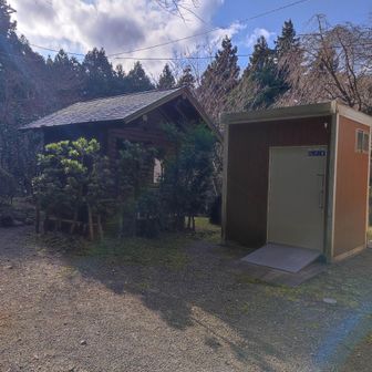 トイレと管理事務所は有りました。