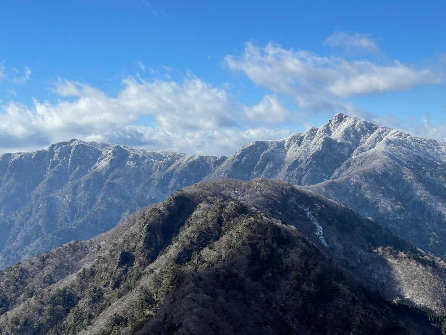 白い祖母山、カッコいい✨
これを見たかったんです😊