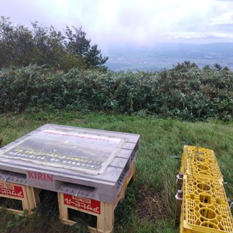 日本一きれいな避難小屋と利用者から評される杢蔵山荘は地元の山を愛する人々によって大切に維持管理されていることが実感されました。