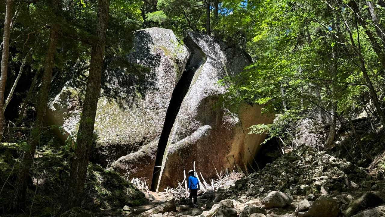 瑞牆山（富士見平小屋テン泊） の写真 6