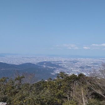 宝満山、着いたー😄
霞んでますが、肉眼で良く見えます👌