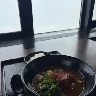 御在所カレーうどん
背景は白鎌ヶ岳