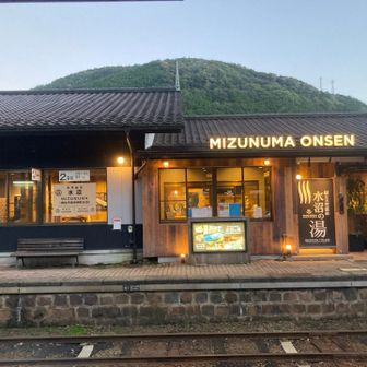 バス停に戻れば楽なのに
なんでこんな辺境に下山したのか❓

気晴らし観光は　コレで終わりだが

もうちょっとだけ続くんじゃ→

⚠️この日はサイタマまで大人しく帰宅
次に登るのはスカイ山ではありません