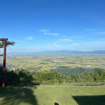 観音堂から見下ろす越後平野