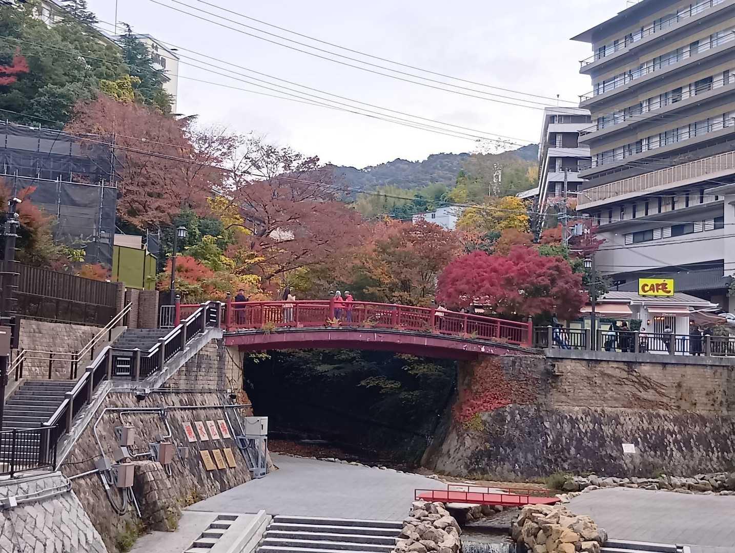 落葉山-灰形山-湯槽谷山 周回コースの写真